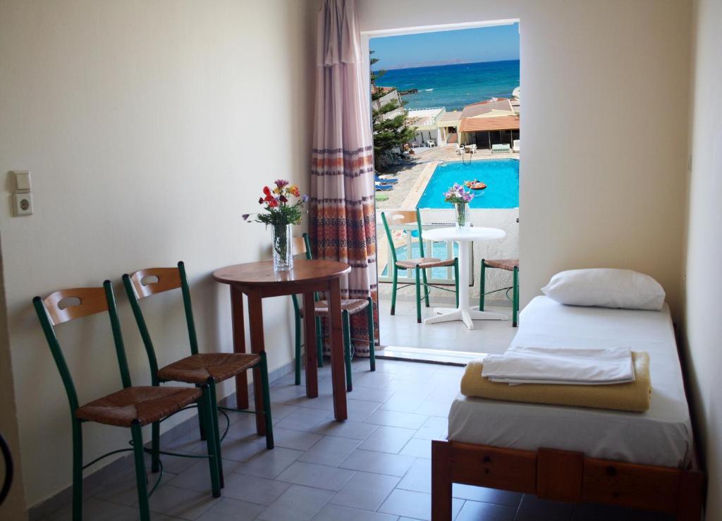 Haris Apartments Kokkini Hani Quarto foto