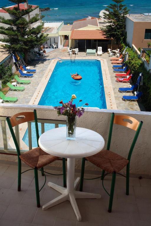 Haris Apartments Kokkini Hani Quarto foto